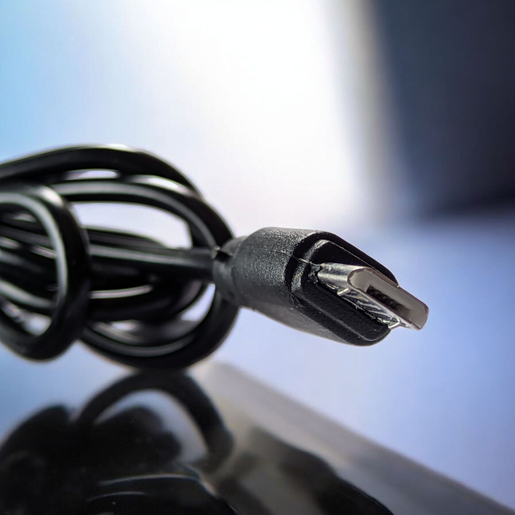 AVC GOLD KEYPAD CHARGER (V8)